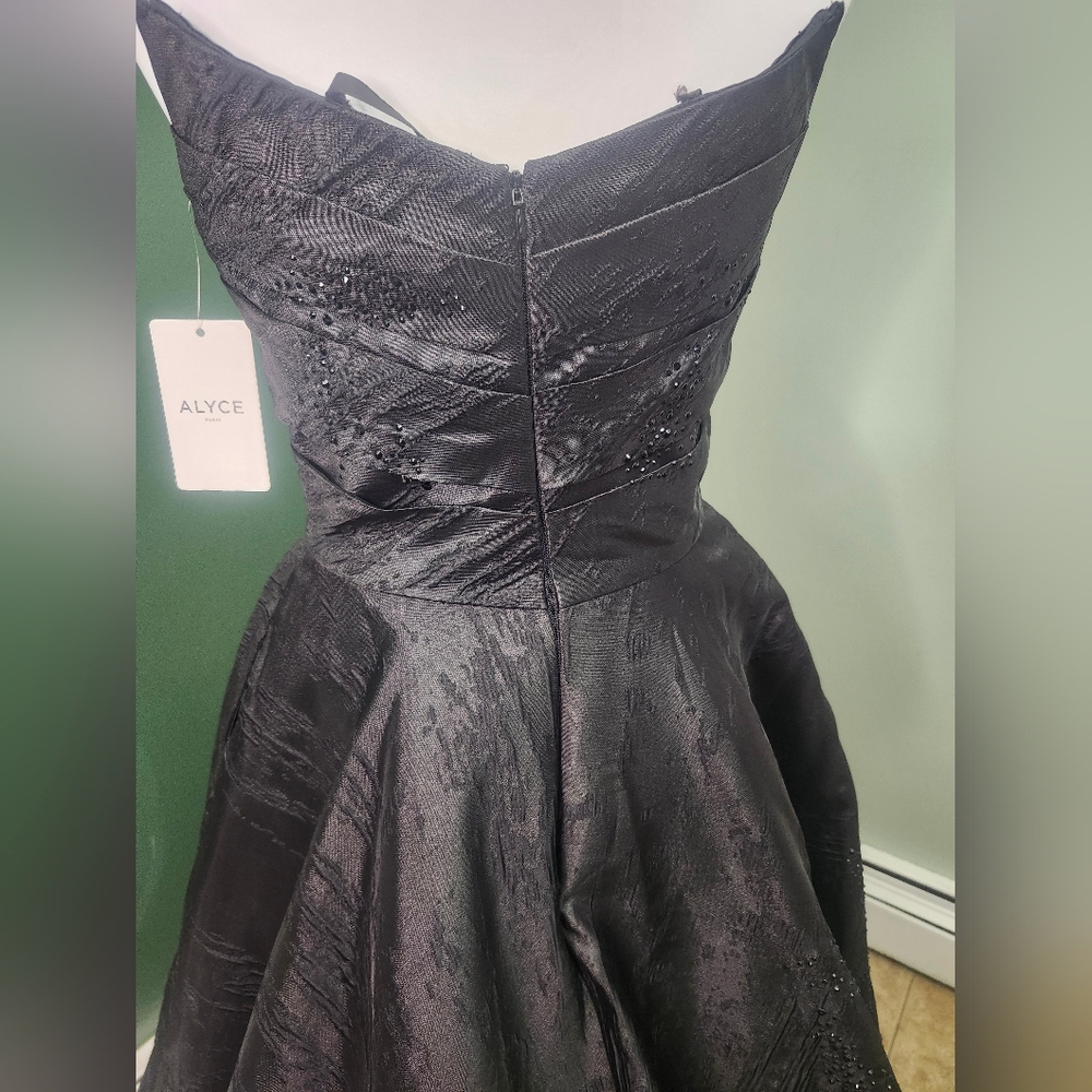Alyce Paris Elegant Strapless Charcoal Dress - Picture 7 of 11